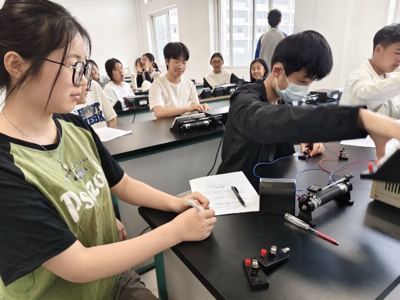 290cf80e740e4a4b8faecb6844f7df08.jpg 290cf80e740e4a4b8faecb6844f7df08.jpg