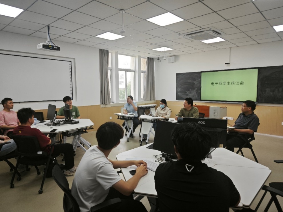 f0da09922223495291efc9e005dcbc3b.jpg f0da09922223495291efc9e005dcbc3b.jpg